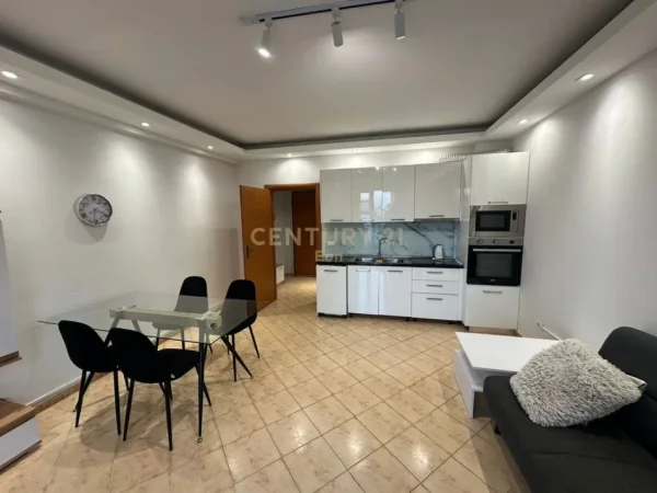 Durres, shitet apartament 1+1 Kati 9, 70 m² 105.000 € (Qender te durresit)