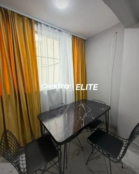 Tirane, jepet me qera apartament 1+1 Kati 0, 63 m² 500 € (Bulevardi Bajram Curri)