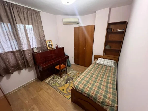 Tirane, shitet apartament 3+1 Kati 2, 103 m² 265.000 € (don bosko)