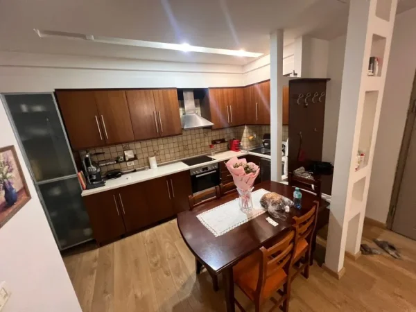 Tirane, shitet apartament 3+1 Kati 2, 103 m² 265.000 € (don bosko)