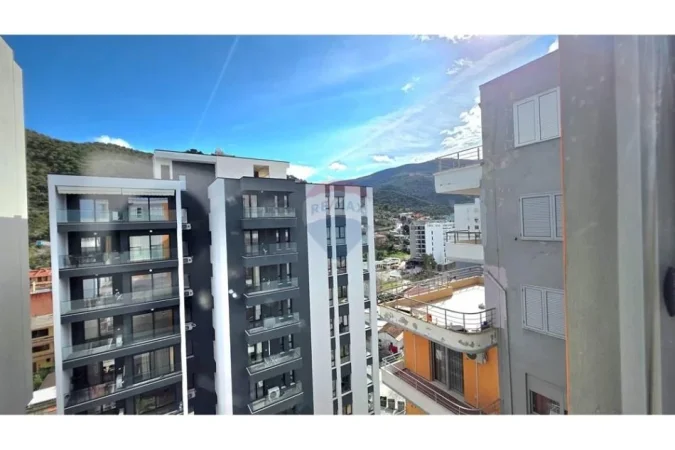 Vlore, shitet 2+1+2 , Rruga Dhimitër Konomi, 87 m2, Kati-9, 230,000 €