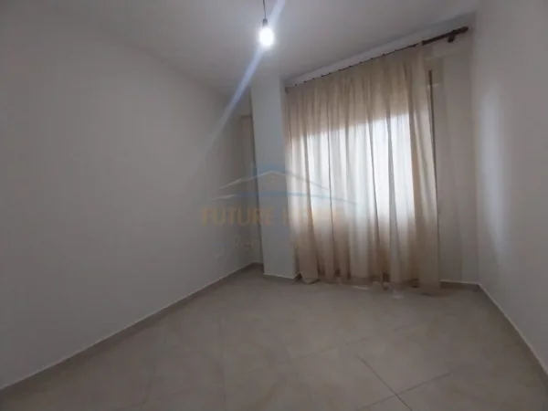 Tirane, jepet me qera apartament 2+1 Kati 4, 76 m² 400 € (Don Bosko)