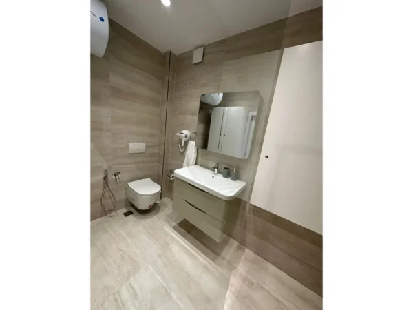 Tirane, jap me qera apartament 1+1+Aneks+Ballkon Kati 1, 53 m² 750 € 