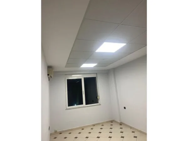 Tirane, jepet me qera ambjent biznesi Kati 4, 125 m² 1.250 € 