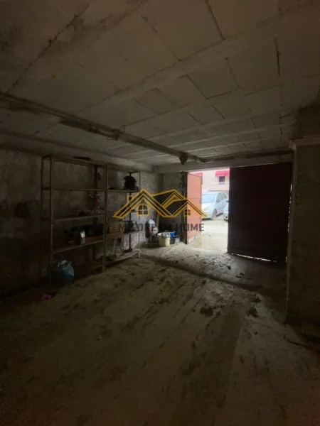 Durres, jepet me qera vetem 1 dhome , 60 m² 200 € (vollga)