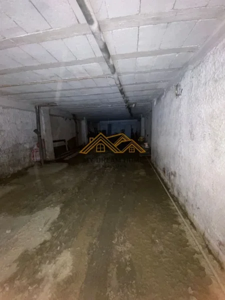 Durres, jepet me qera vetem 1 dhome , 60 m² 200 € (vollga)