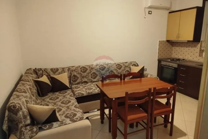 Tirane, jap me qera apartament 2+1 Kati 3, 80 m² 600 € 