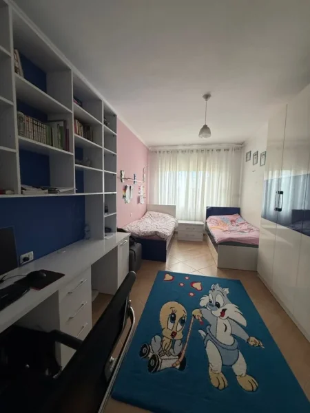 Tirane, shitet apartament 2+1 Kati 5, 111 m² 150.000 € (Astiri)