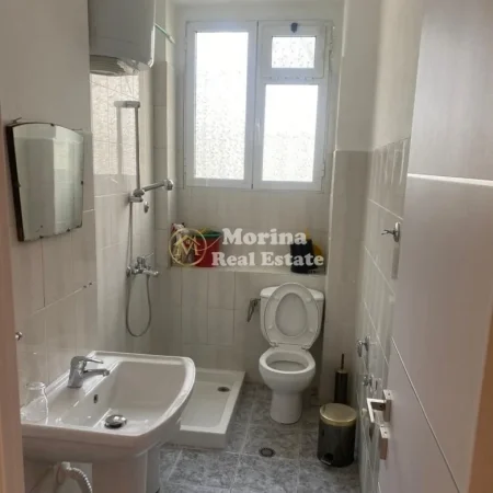 Tirane, jepet me qera ambjent biznesi Kati 1, 72 m² 1.500 € (Rruga e Dibres)