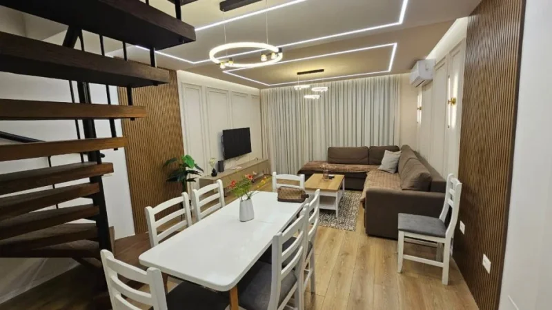 Tirane, jepet me qera apartament duplex Dublex Kati 2, 104 m² 1.200 € (Qender)