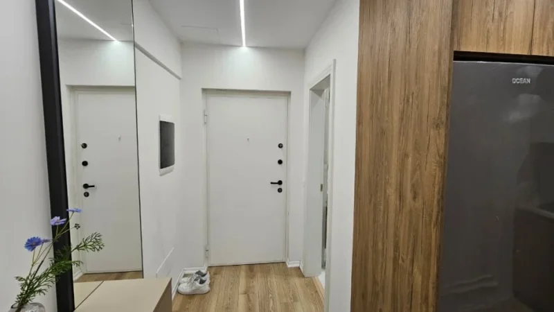 Tirane, jepet me qera apartament duplex Dublex Kati 2, 104 m² 1.200 € (Qender)