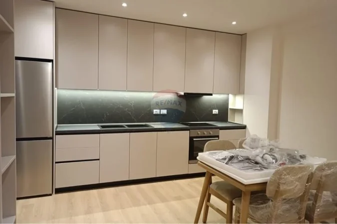 Tirane, jap me qera apartament 1+1 Kati 3, 78 m² 700 € 