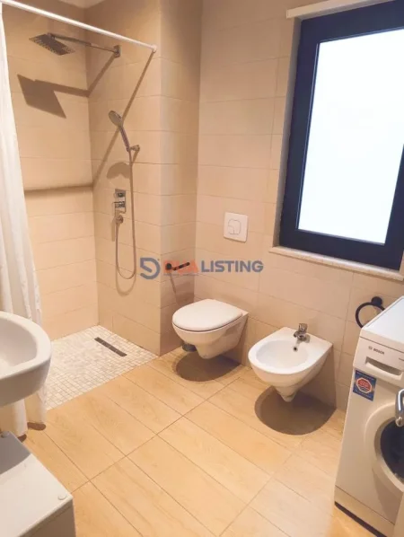 Tirane, shitet apartament 2+1 , 110 m² 250.000 € (Unaza e Re)