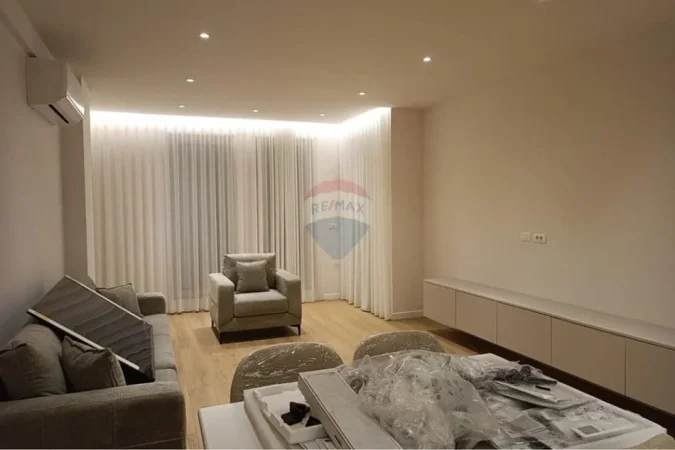 Tirane, jap me qera apartament 1+1 Kati 3, 78 m² 700 € 