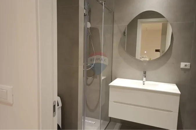 Tirane, jap me qera apartament 1+1 Kati 3, 78 m² 700 € 