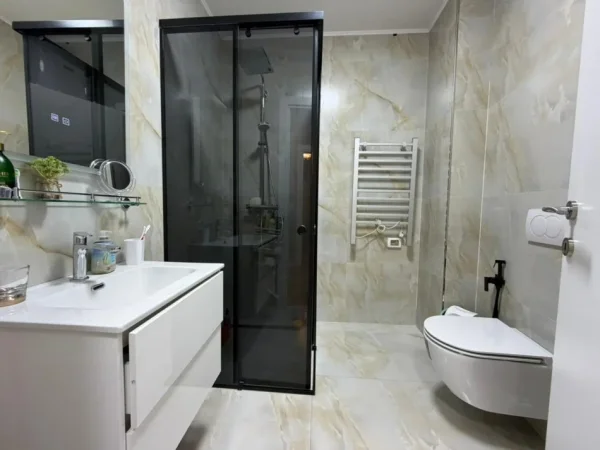 Tirane, jepet me qera apartament 2+1 Kati 6, 120 m² 2.000 € (Liqeni Artifical)