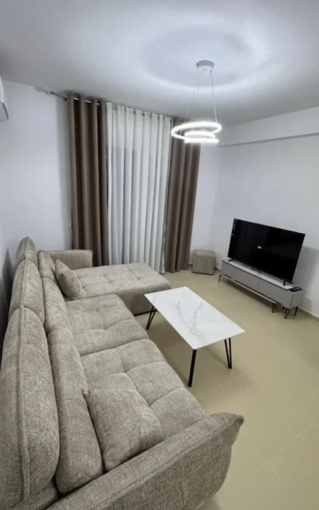 Tirane, jepet me qera apartament 2+1+Ballkon Kati 6, 106 m² 800 € (Ish Parku, Prane Magnetit)