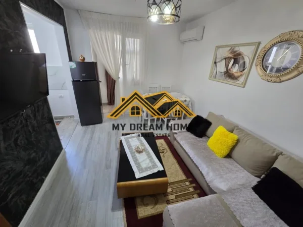 Durres, jepet me qera 2+1 , 75 m² 400 € 