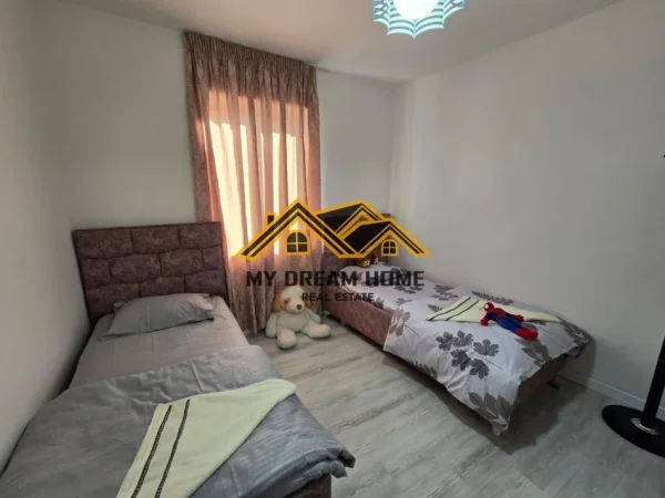Durres, jepet me qera 2+1 , 75 m² 400 € 