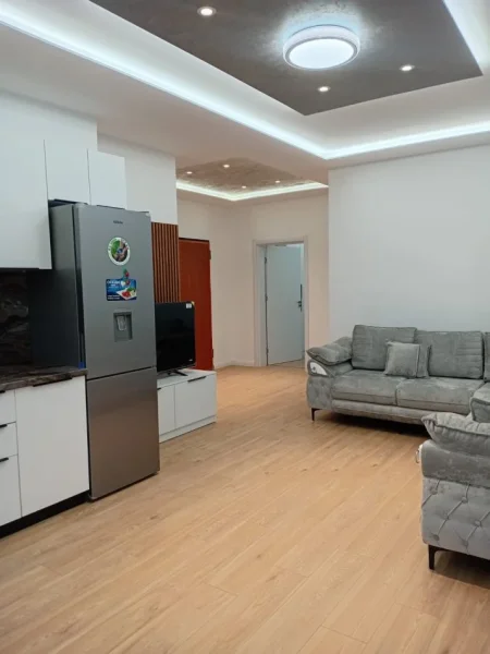 Vlore, shitet apartament 2+1+Ballkon Kati 9, 230.000 € 