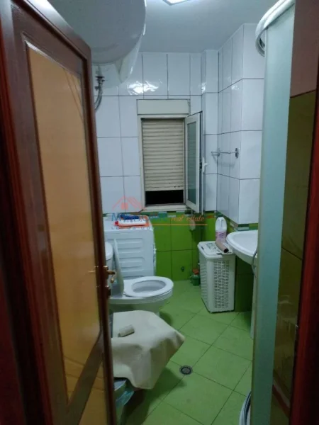 Tirane, shitet apartament 2+1+Ballkon Kati 5, 84 m² 110.000 € (Rruga Dritan Hoxha)