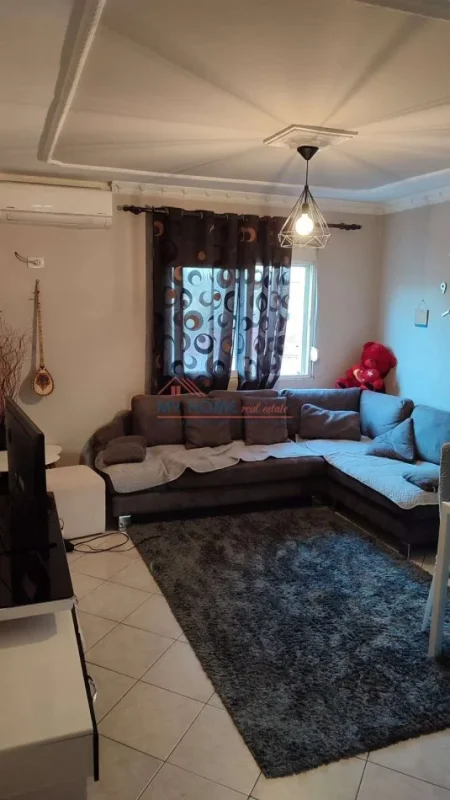 Tirane, shitet apartament 2+1+Ballkon Kati 5, 84 m² 110.000 € (Rruga Dritan Hoxha)