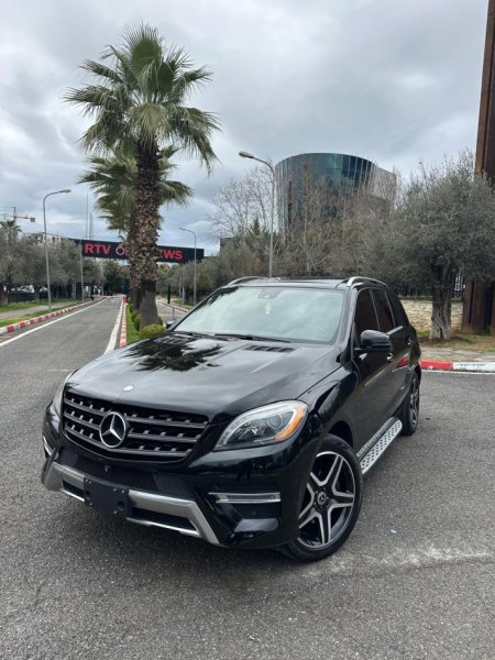 Tirane, shes SUV Nafte, e zeze automatik Klima