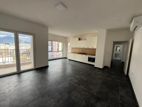 Tirane, jepet me qera apartament 2+1+Ballkon Kati 5, 100 m² 850 € (Zogu i Zi)