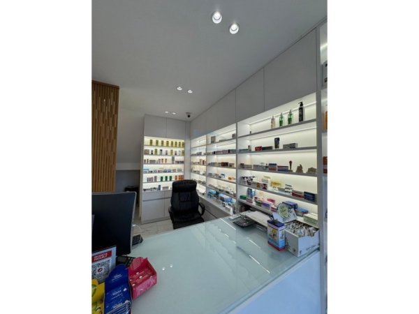 Tirane, jepet me qera apartament Kati 0, 51 m² 500 € (spital amerikan 2 rruga e dibres)