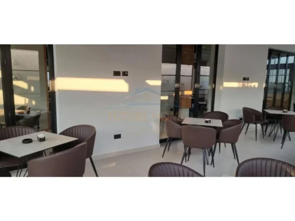 Tirane, shitet hotel , 1.530 m² (Shkoze)