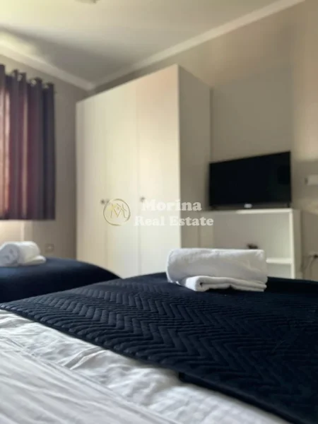 Tirane, jepet me qera apartament 2+1 Kati 3, 80 m² 450 € (Laprake)