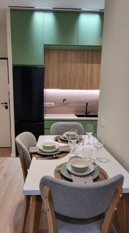 Tirane, jepet me qera apartament 1+1 Kati 3, 50 m² 650 € (MYSLYM SHYRI)