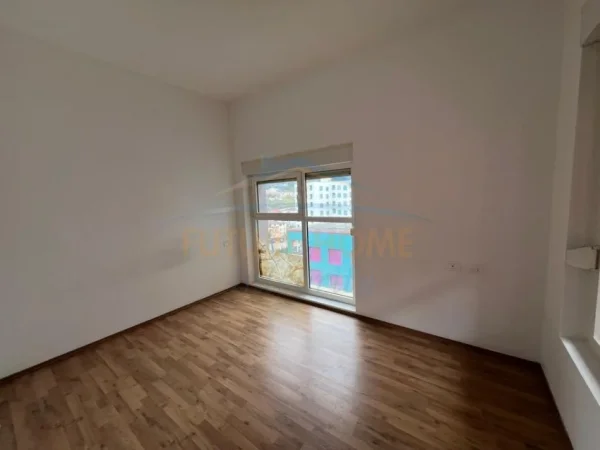Tirane, shitet apartament 1+1 Kati 7, 70 m² 110.000 € (KOMPLEKSI MANGALEM)