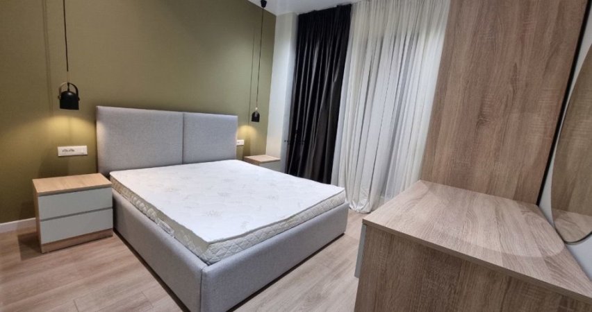 Tirane, jepet me qera apartament 1+1 Kati 3, 50 m² 650 € (MYSLYM SHYRI)