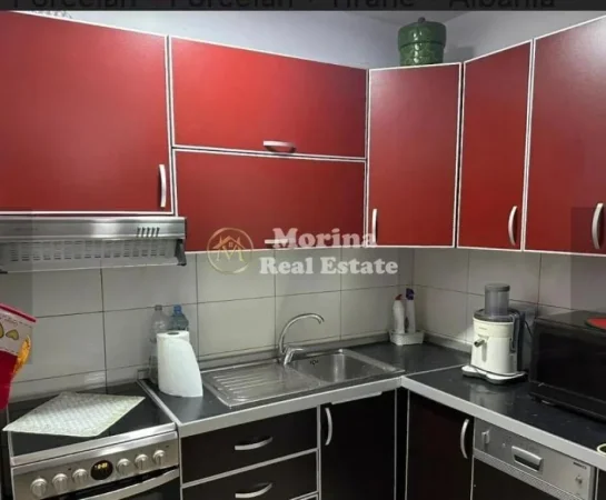 Tirane, jepet me qera apartament 2+1 Kati 5, 75 m² 450 € (Xhamlliku,UET)
