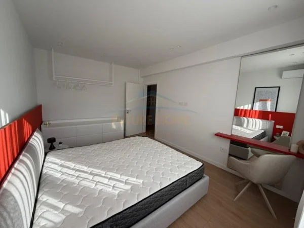 Tirane, jepet me qera apartament 1+1 Kati 7, 60 m² 800 € (MYSLYM SHYRI)