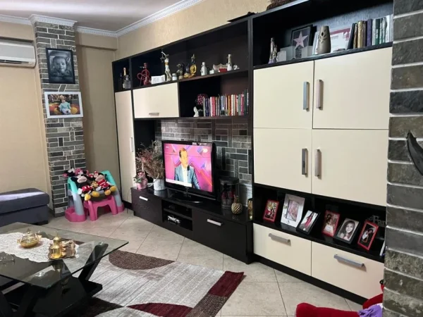 Tirane, Astir te njësia14, shitet apartament 2+1, 117 m2