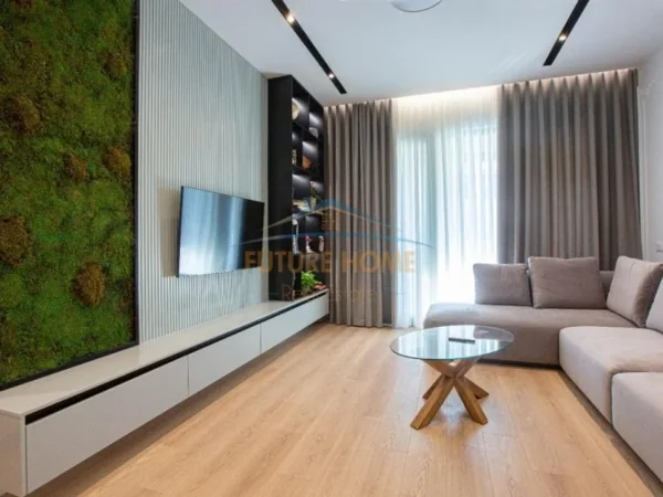 Tirane, jepet me qera apartament 1+1 Kati 5, 72 m² 900 € (SQUARE 21)