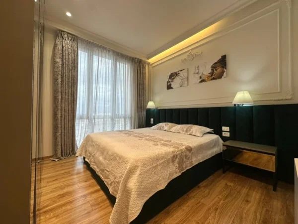 Tirane, jepet me qera apartament 2+1+Ballkon Kati 11, 113 m² 1.600 € (Park Gate Residence)