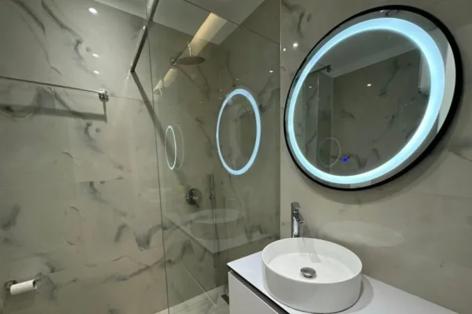 Tirane, jepet me qera apartament 2+1+Ballkon Kati 4, 86 m² 700 € (Kopshti Botanik)