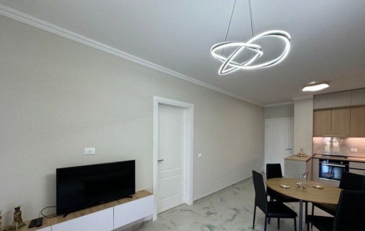 Tirane, jepet me qera apartament 2+1+Ballkon Kati 4, 86 m² 700 € (Kopshti Botanik)