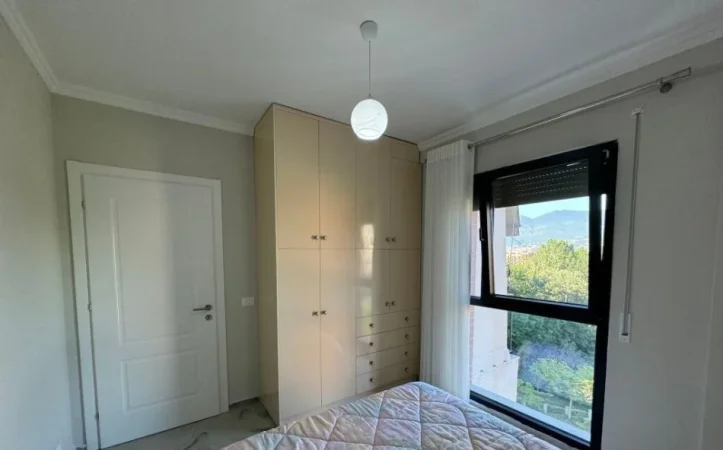 Tirane, jepet me qera apartament 2+1+Ballkon Kati 4, 86 m² 700 € (Kopshti Botanik)