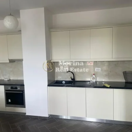 Tirane, jepet me qera ambjent biznesi Kati 8, 70 m² 700 € (Myslym Shyri)