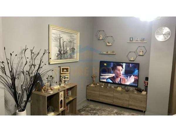 Tirane, shitet apartament 2+1 Kati 6, 90 m² 140.000 € 