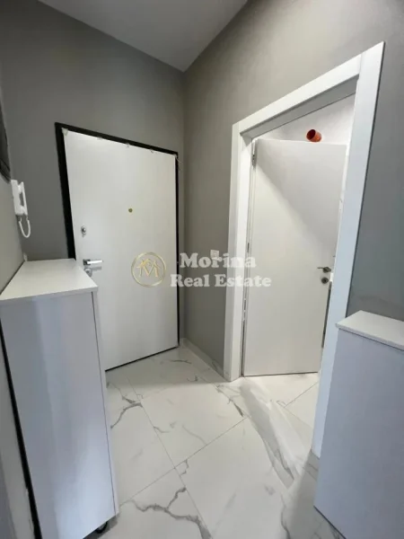 Tirane, jepet me qera apartament 1+1 Kati 3, 70 m² 450 € (Porcelan)