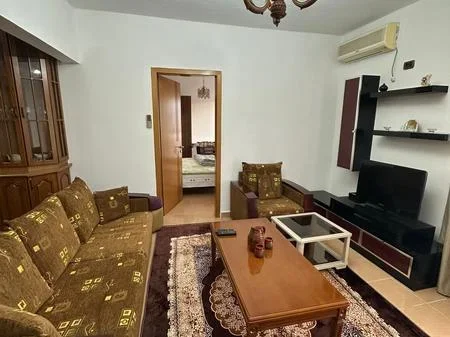 Tirane, jepet me qera apartament 2+1 Kati 9, 88 m² 520 € 