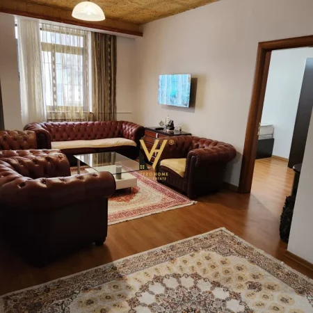 Tirane, jepet me qera apartament 2+1+Ballkon Kati 2, 95 m² 550 € (KODRA E DIELLIT)