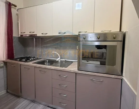 Qera, Apartament 1+1, Myslym Shyr, Tirane.