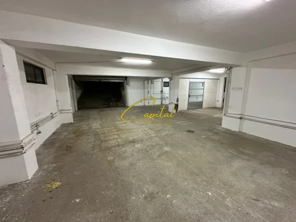 Tirane, jepet me qera magazine Kati -1, 240 m² 1.000 € (DON BOSKO)