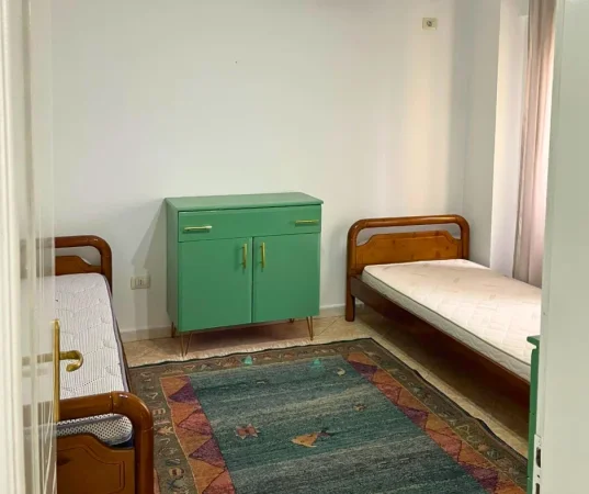 Tirane, jepet me qera apartament 2+1 Kati 4, 102 m² 690 € (Parku Olimpik)